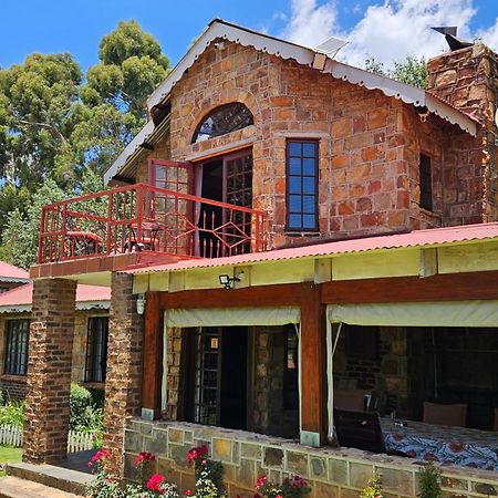 Villa Alm-Ue Dullstroom Esterno foto