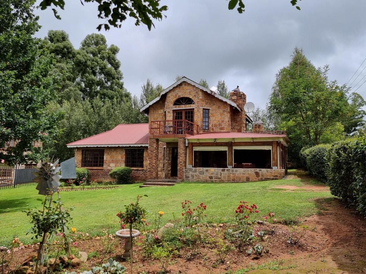 Villa Alm-Ue Dullstroom Esterno foto