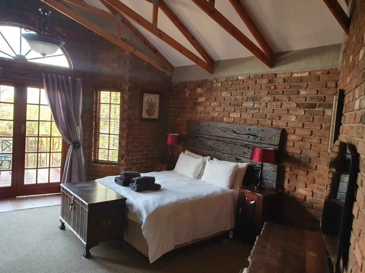 Villa Alm-Ue Dullstroom Esterno foto